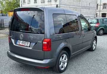 Volkswagen Caddy IV Kombi Maxi 2.0 TDI SCR BlueMotion Technology 102KM 2017 Volkswagen Caddy Volkswagen Caddy 2.0 TDI (5-S..., zdjęcie 4