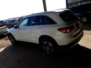 Mercedes GLC C253 2016 Mercedes-Benz GLC MERCEDES-BENZ GLC 300, 2016r..., zdjęcie 3