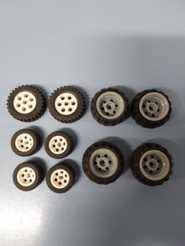 Lego Technic оригинальные кирпичики: диски, шины, колеса в комплекте микс 100г