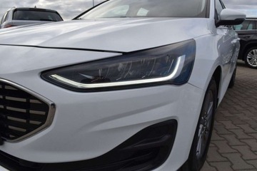 Ford Focus IV Kombi Facelifting 1.0 EcoBoost 125KM 2023 Ford Focus SalonPL 1.0 125KM Combi Titanium Climatronic Tempomat LED VAT23, zdjęcie 34