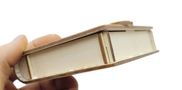 ДЕРЕВЯННАЯ ШКАТУЛКА ДЛЯ ФУНКЦИИ С ГРАВИРОВКОЙ