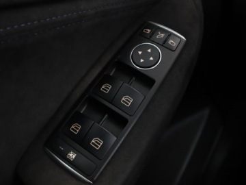 Infiniti Q30 2.0T 211KM 2017 Infiniti Q30 4x4 automat skóra/alcantara navi, zdjęcie 32