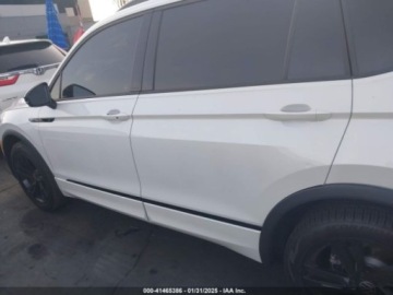 Volkswagen Tiguan III 2024 Volkswagen Tiguan 2024, 2.0L, SE R-LINE BLACK 2.0 Benzyna 184KM, zdjęcie 4