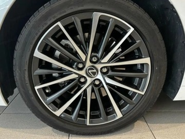 Lexus ES VII (XV70) Sedan Facelifting 300h 218KM 2025 Od ręki - 300h Business Edition 2.5 E-CVT 218KM | Podgrzewane fotele!, zdjęcie 10