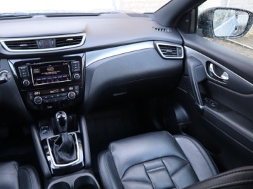 Nissan Qashqai II Crossover Facelifting 1.7 dCi 150KM 2019 Nissan Qashqai 1.7 dCi, Salon Polska, Serwis ASO, zdjęcie 7