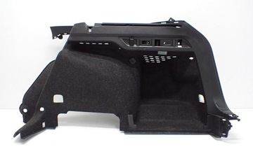 BOCZEK TAPICERKA BAGAŻNIKA PRAWA KOMBI SKODA OCTAVIA IV 5E3 22R