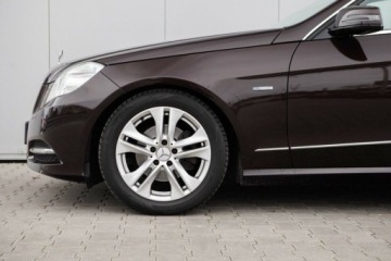 Mercedes Klasa E W212 Kombi 200 CGI BlueEFFICIENCY 184KM 2010 Mercedes-Benz Klasa E 1.8 Benzyna 184KM, zdjęcie 12