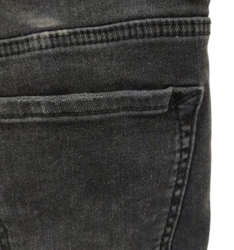 Spodnie jeans damskie BERSHKA 32 CZARNE