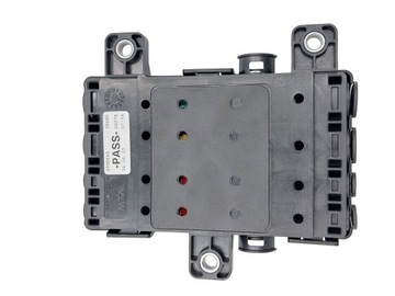 БЛОК ПРЕДОХРАНИТЕЛЕЙ, 4x КОРПУС MIDIVAL, АВТОМОБИЛЬНАЯ РОЗЕТКА MIDIVAL