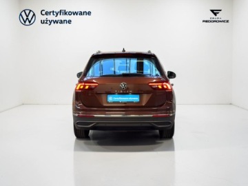 Volkswagen Tiguan II SUV Facelifting 2.0 TDI 150KM 2022 Volkswagen Tiguan Life 2.0 TDI 150KM M-6G. Bezwypa, zdjęcie 6