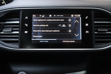 Peugeot 308 II Hatchback Facelifting 1.2 PureTech 130KM 2018 Peugeot 308 1.2 PureTech, Salon Polska, Klima, zdjęcie 18