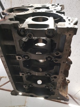 BLOK SILNIKA G9UA650 MASTER TRAFIC MOVANO 2.5 DCI