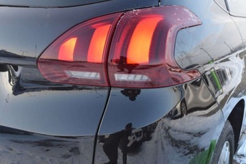 Peugeot 2008 I SUV Facelifting 1.2 PureTech 110KM 2018 Peugeot 2008 SalonPL 110KM Climatronic Nawigacja Smartlink Czujniki Park., zdjęcie 37