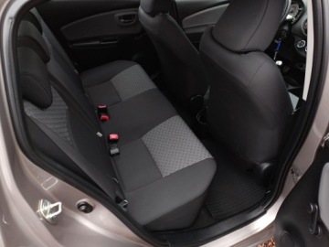 Toyota Yaris III Hatchback 5d Facelifting 1.33 Dual VVT-i 99KM 2015 Toyota Yaris 1.33 Premium III (2011-2019) 1.33VVT-, zdjęcie 12
