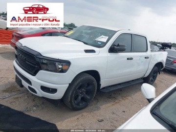  RAM 1500 2024r., 4x4, 5.7L 5.7 Benzyna 395KM