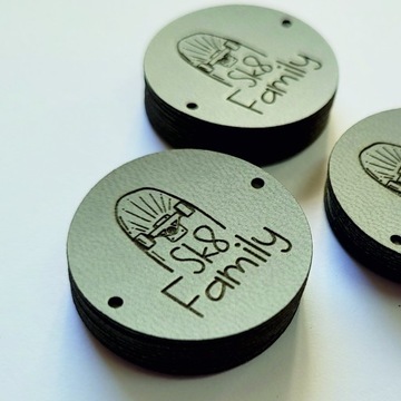 Этикетки из экокожи с логотипом 5см2 10 шт.