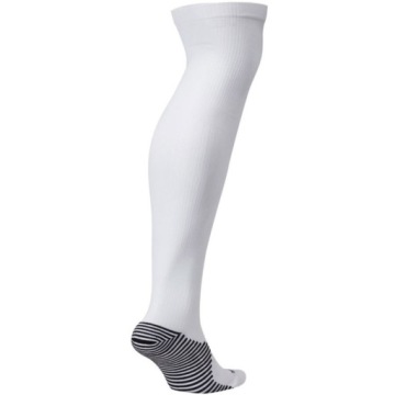 Леггинсы Nike Matchfit CV1956 100 белые 38-42