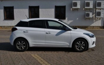 Hyundai i20 II Hatchback 5d Facelifting 1.0 T-GDi 100KM 2020 Hyundai i20 GWARANCJA, 2020r, Benzyna, Maly przebieg, Bogate wyposazenie, zdjęcie 16