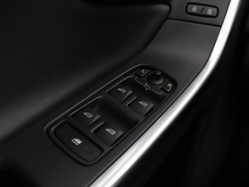 Volvo XC60 I SUV Facelifting 2.0 D4 DRIVE-E 190KM 2017 Volvo XC 60 Summum automat D4 skóra navi kamera, zdjęcie 32