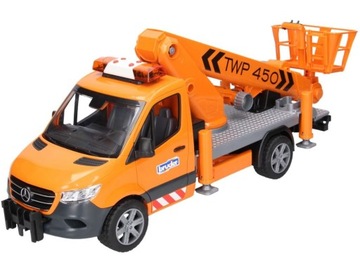 Pojazd Mercedes Benz Sprinter z podnośnikiem