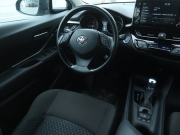 Toyota C-HR I Crossover Facelifting 1.8 Hybrid 122KM 2022 Toyota C-HR 1.8 Hybrid, Serwis ASO, Automat, zdjęcie 6