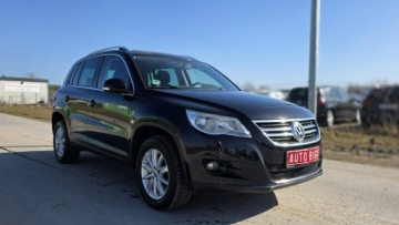 Volkswagen Tiguan I SUV 2.0 TDI CR DPF 140KM 2009 Volkswagen Tiguan 4 motion automat, zdjęcie 2