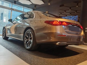 Mercedes Klasa E W214 Sedan 2.0 220d 197KM 2024 220 d 4-Matic Avantgarde Sedan 2.0 (197KM) 2024, zdjęcie 1