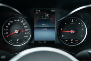 Mercedes GLC C253 SUV Facelifting 2.0 200d 163KM 2022 Mercedes-Benz GLC 200d 4Matic AMG Line Salon PL Autotrade 2.0 Diesel, zdjęcie 37