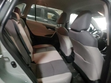 Toyota 2021 Toyota RAV4 TOYOTA RAV4 XLE, 2021r., 4x4, 2.5L, po gradobiciu 2.5 Benzyna, zdjęcie 6
