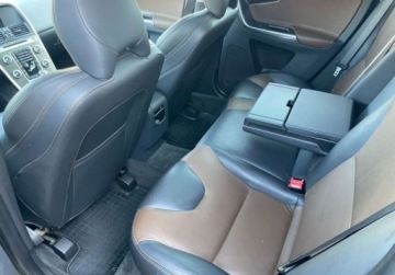 Volvo XC60 I SUV Facelifting 2.0 D4 DRIVE-E 181KM 2015 Volvo XC 60 2.0D4 181PK Automat Skory Xenon Panorama Serwis Zadbane POLECAM, zdjęcie 12