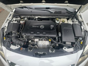 Opel Insignia I Sports Tourer Facelifting 2.0 CDTI BiTurbo ECOTEC 195KM 2015 Opel Insignia 2.0 CDTi 190KM Klimatr Automat OPC, zdjęcie 26