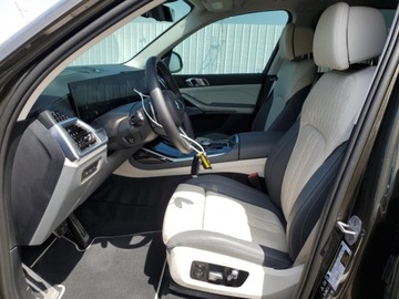 BMW X7 2025 BMW X7 M60i 2025 4.4l 4.4 Benzyna 523KM, zdjęcie 7