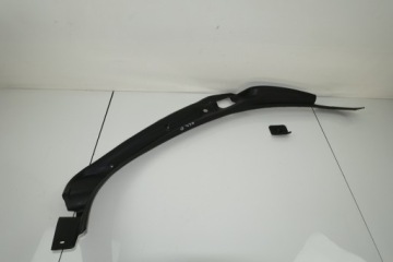 Mercedes w164 ML накладка накладка правая полоса багажника 1646931033