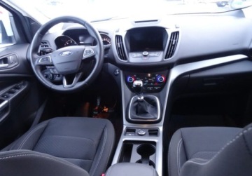 Ford Kuga III SUV 2,0 EcoBlue 120KM 2019 Ford Kuga 2.0TDCI Navi Bezwypadkowy Okazja Oplacony 2.0 Diesel 120KM, zdjęcie 13