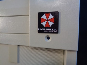 Наклейка с выпуклым логотипом Umbrella Corporation 467e