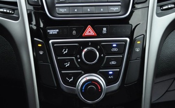 Hyundai i30 II Hatchback 5d 1.4 MPI 100KM 2012 Hyundai i30 1.4 Benzyna Klimatyzacja Cz.parkowania 1.4 Benzyna 99KM, zdjęcie 25