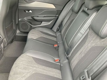 Peugeot 408 2025 Od ręki - GT e-DCS 1.2 mHEV 145KM / Pakiet Bezpieczeństwo, zdjęcie 7