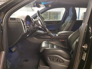 Porsche Cayenne III 2023 Porsche Cayenne BASE 2023 Benzyna 335KM, zdjęcie 3