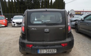 Kia Soul I Crossover 1.6 CRDI VGT 128KM 2009 Kia Soul 022010r, Salonowy. 1.6 CRDI. Lekko uszkodzony lewy tyl. Jezdzi., zdjęcie 17