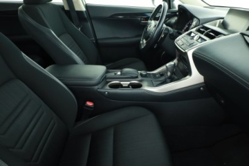 Lexus NX I SUV 200t 238KM 2015 Lexus NX 200t, Salon Polska, 4X4, Automat, Skóra, zdjęcie 6
