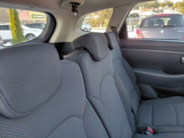 Kia Carens IV Minivan 1.7 VGT CRDI 136KM 2013 Kia Carens Automat Kamera Panorama LED Tempomat Niski przebieg 1.7 Diesel, zdjęcie 18