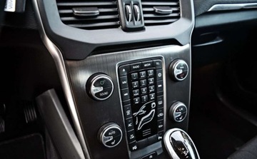 Volvo V40 II Hatchback 1.5 T2 DRIVE-E 122KM 2015 Volvo V40 Lift Automat, Nawigacja, Park Assistant, Grzana szyba, Bezwypadk, zdjęcie 22