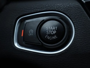 BMW X1 F48 2018 BMW X1 sDrive18i, Salon Polska, Serwis ASO, zdjęcie 16