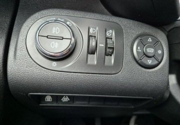 Opel Combo E Kombivan 1.5 Diesel 131KM 2021 Opel Combo Najbogatsza wersja Kamery 360 130KM 1.5 Diesel 131KM, zdjęcie 23