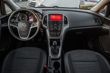 Opel Astra J Sedan 1.4 Turbo ECOTEC 140KM 2018 OPEL ASTRA J 1.4 Turbo LPG 140PS Salon Polska Zadbana Bezwyadkowa Gwarancja, zdjęcie 5