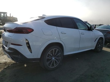 BMW X6 G06 2022 BMW X6 xDrive40I 2022 3.0l 3.0 Benzyna 335KM, zdjęcie 3