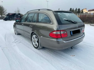 Mercedes Klasa E W211 2007 Mercedes-Benz Klasa E Mercedes-Benz E320 Avantgarde 3,0 D 224KM Zamiana 3.0, zdjęcie 6