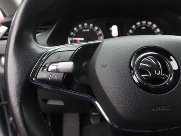 Skoda Octavia IV Kombi 2.0 TDI 115KM 2021 Skoda Octavia 2.0 TDI, Salon Polska, zdjęcie 18