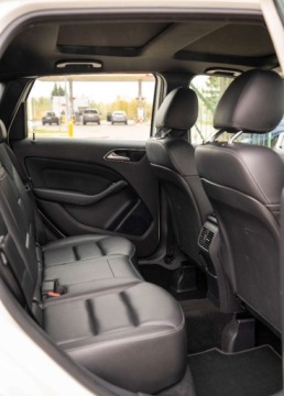 Mercedes Klasa B W246 Sports Tourer 250 BlueEFFICIENCY 211KM 2015 Mercedes-Benz Klasa B Mercedes-Benz Klasa B W246 250 4-Matic 211KM 2.0, zdjęcie 18