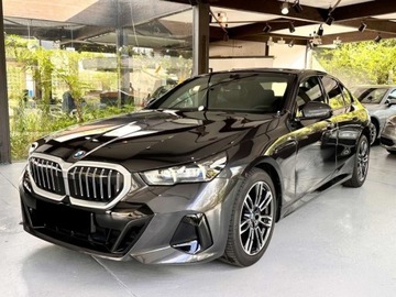 BMW Seria 5 G90-91 Touring 2.0 520d 197KM 2025 BMW Seria 5 520d xDrive Sport Sedan 2.0 (197KM) 2025, zdjęcie 5